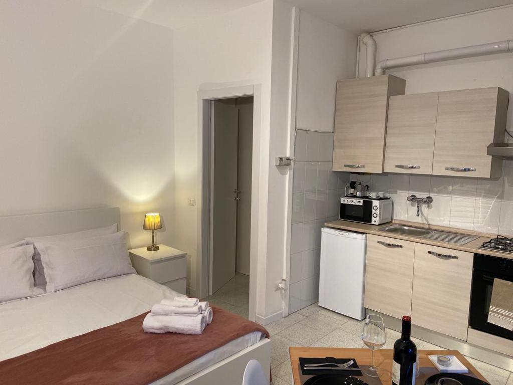 Navigli'S Studio Apartamento Milão Exterior foto